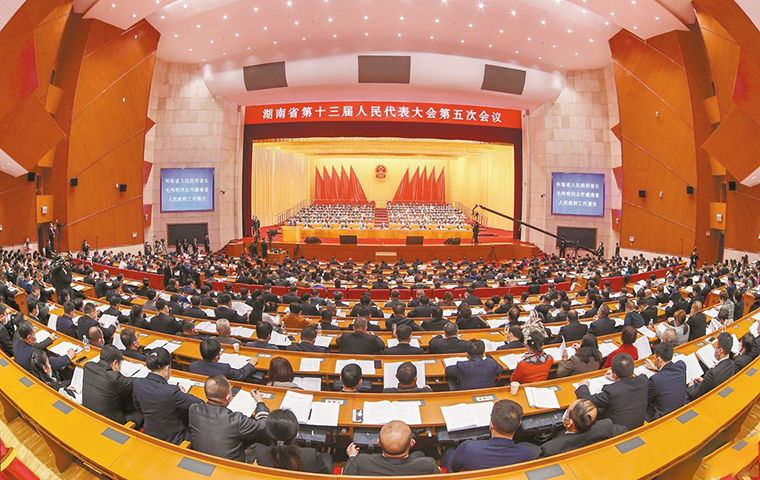 胡國(guó)安委員出席湖南省政協(xié)十二屆五次會(huì)議，提案引多方熱議媒體聚焦報(bào)道